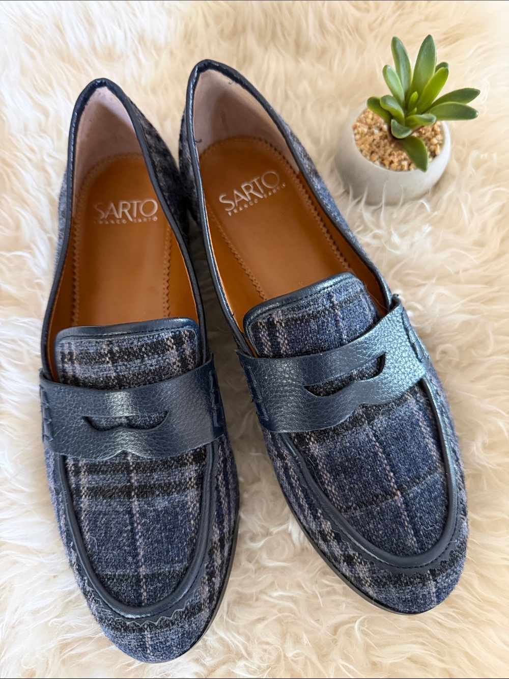 SARTO Jolette Plaid Blue Black LOAFERS SZ 7M EUR37  EUC